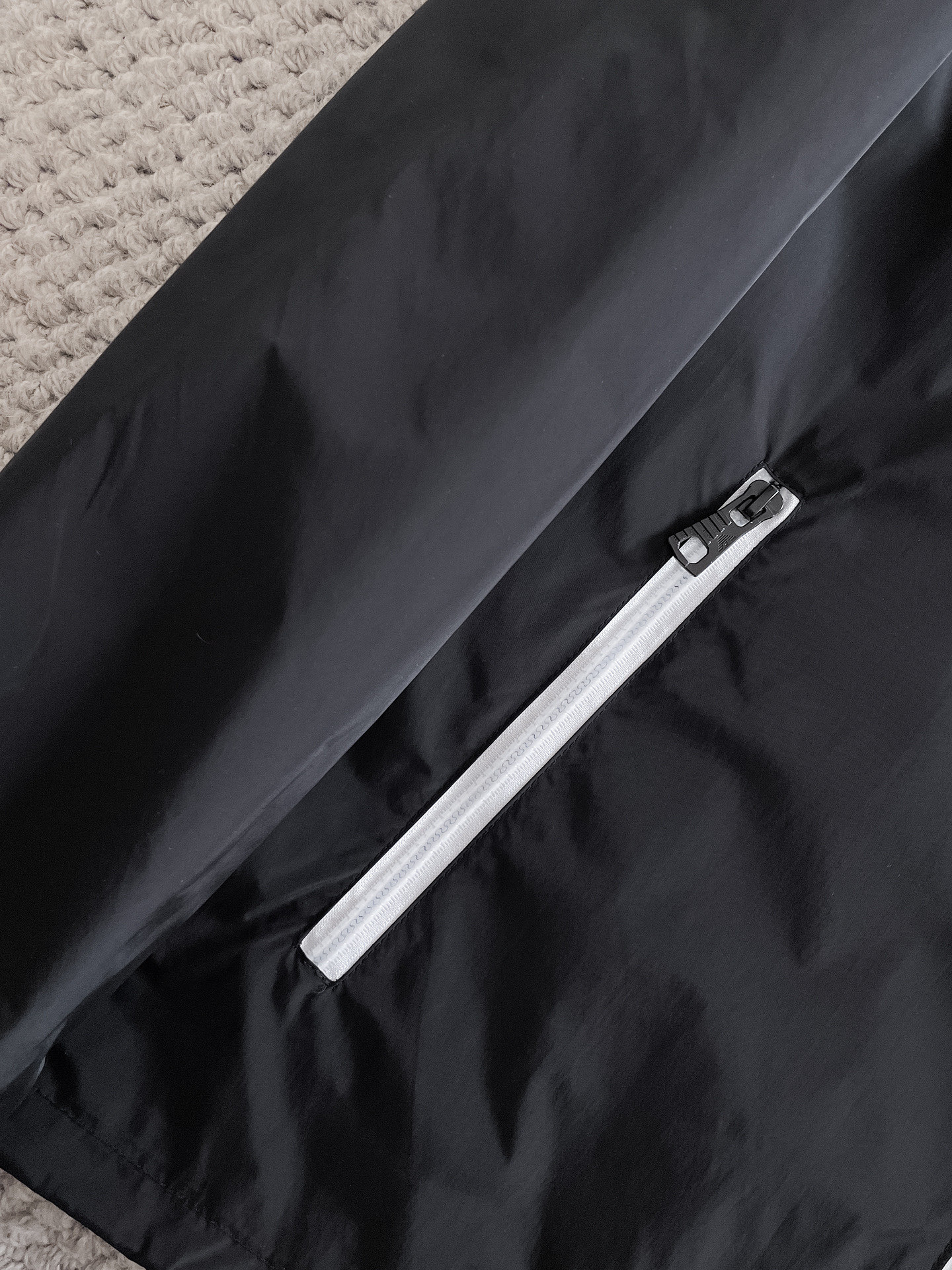 Hoodies & Sweatshirts