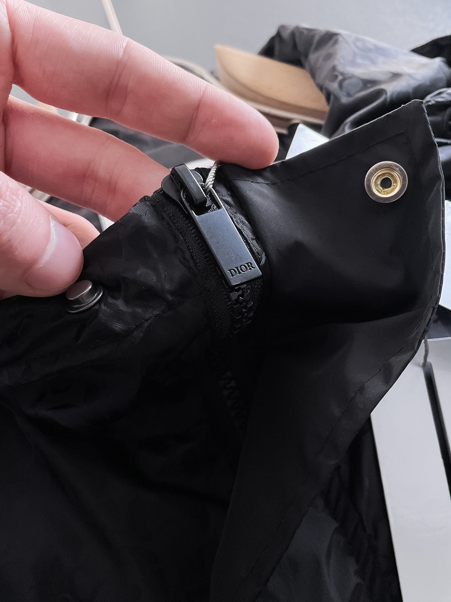 Hoodies & Sweatshirts