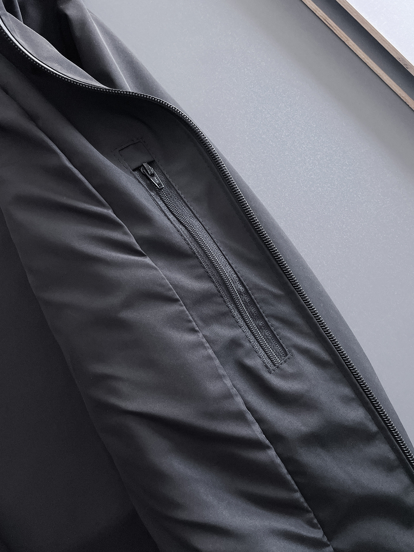 Hoodies & Sweatshirts