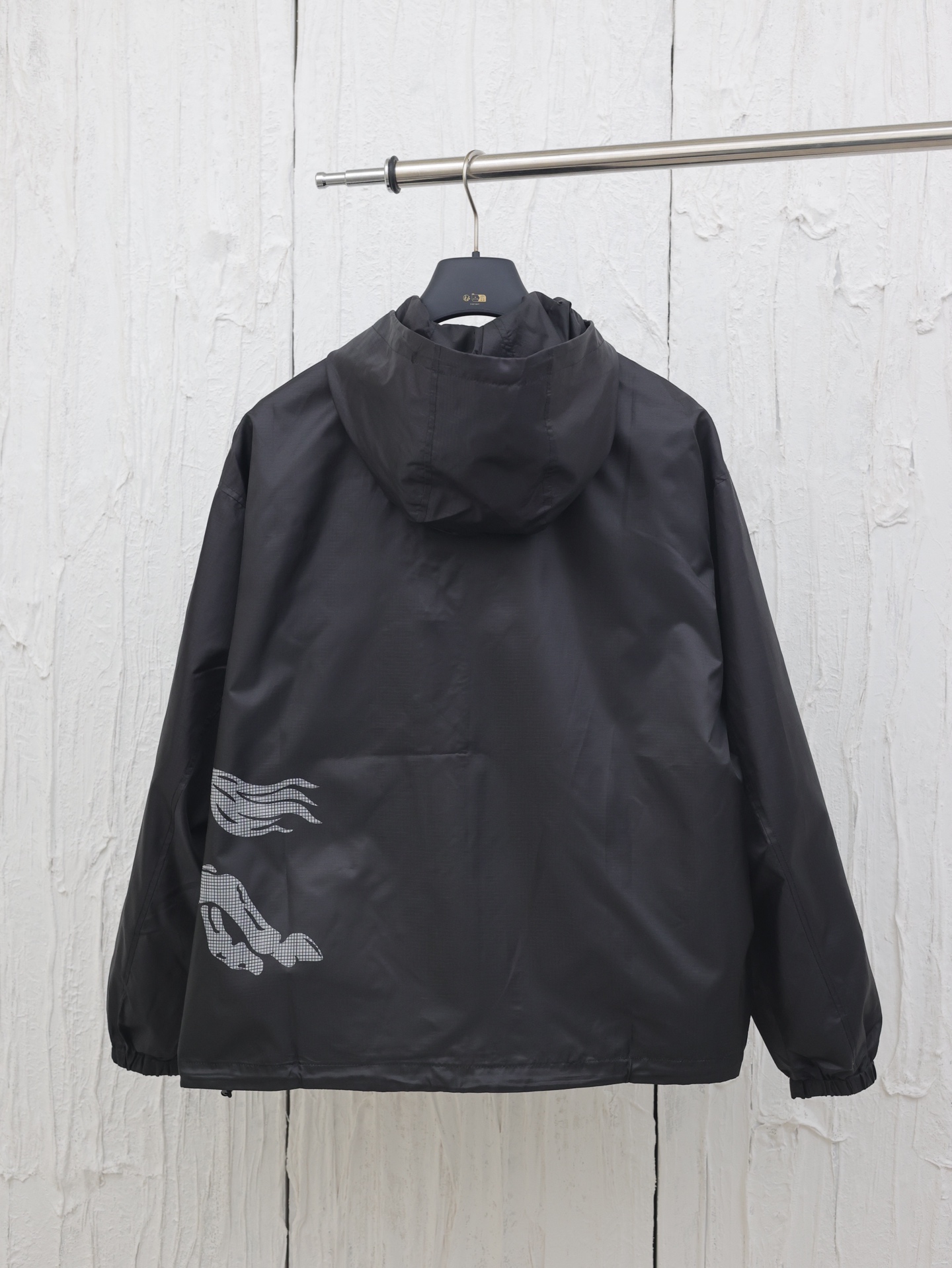 Hoodies & Sweatshirts