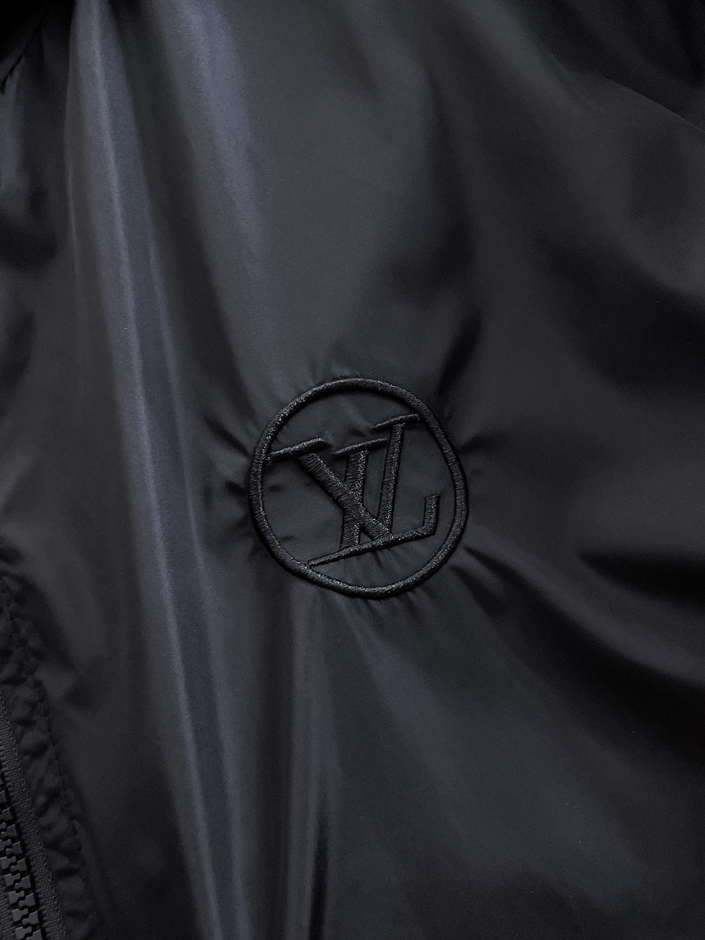 Hoodies & Sweatshirts