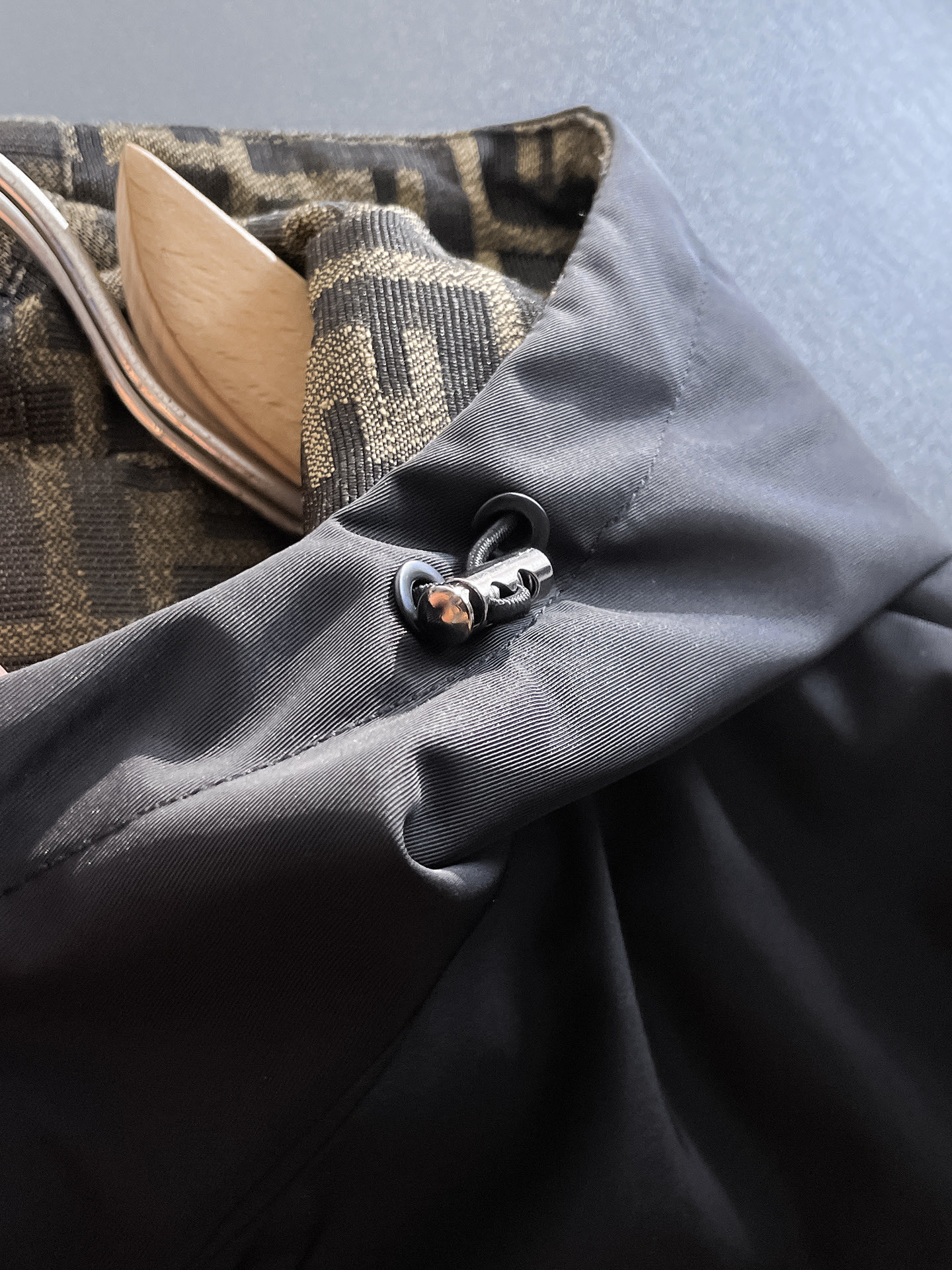 Hoodies & Sweatshirts