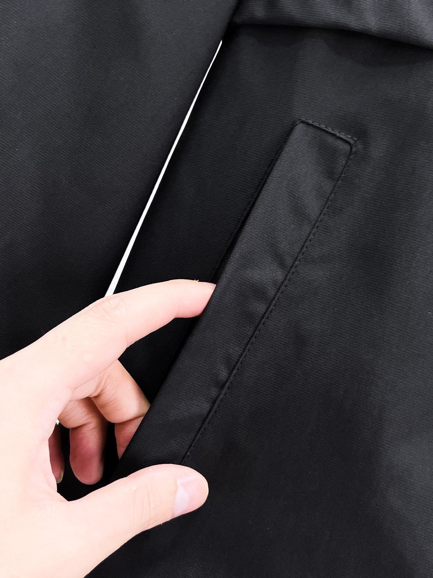 Hoodies & Sweatshirts