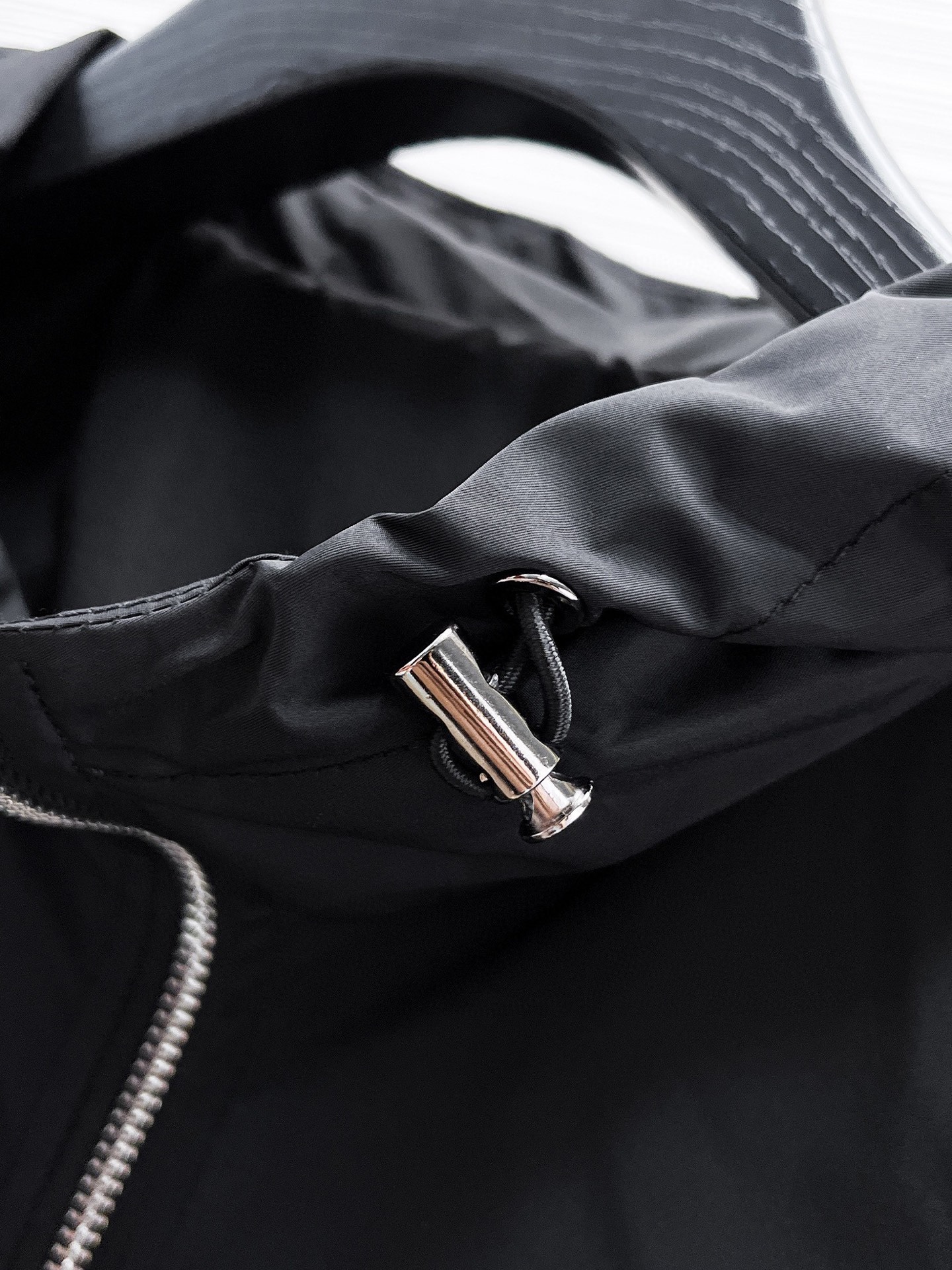 Hoodies & Sweatshirts