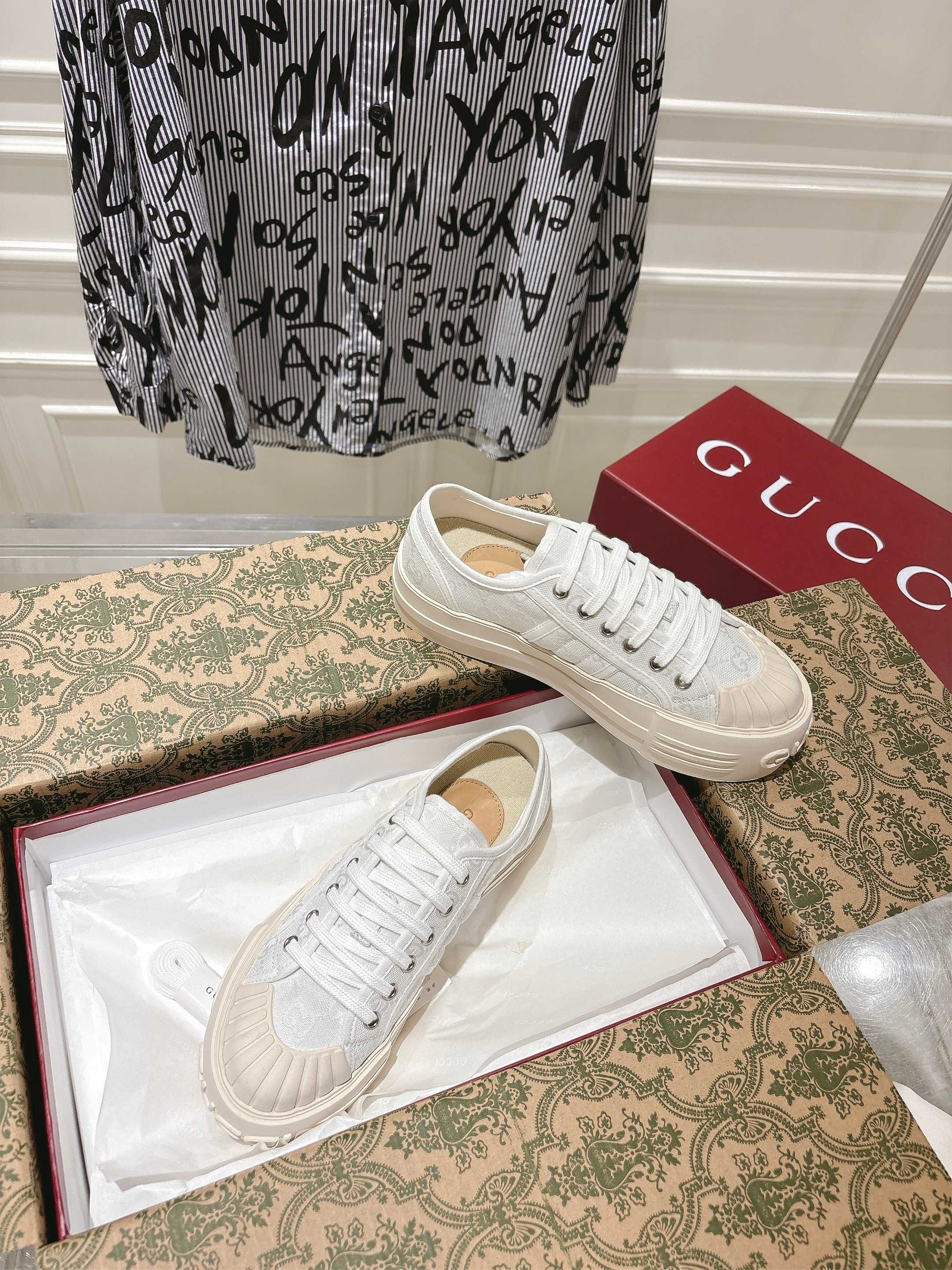 GucciShoes