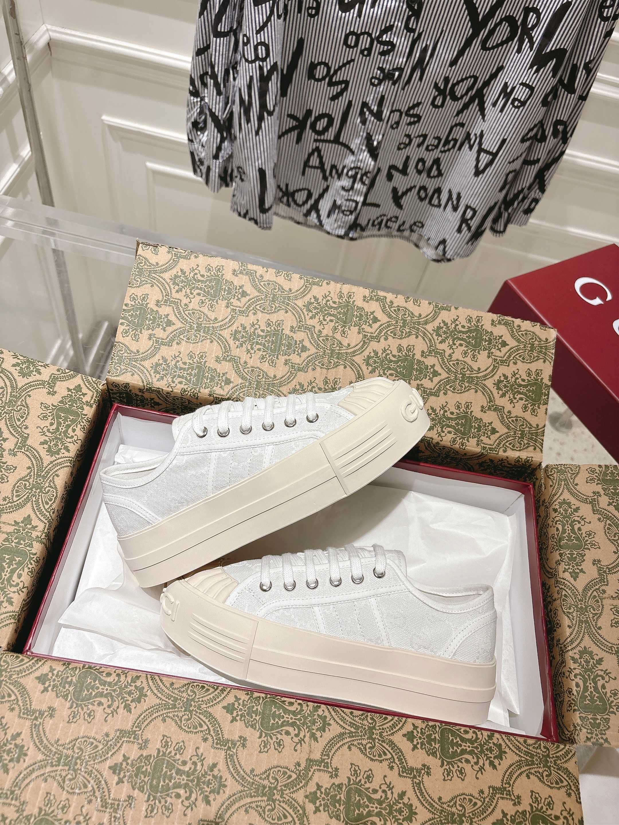 GucciShoes