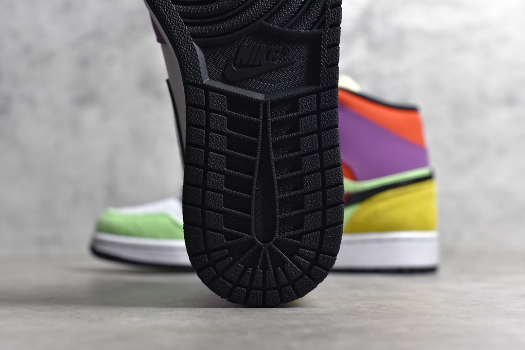 AirJordan1MidSHOES