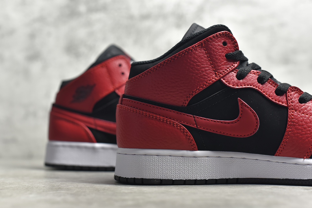 AirJordan1MidSHOES