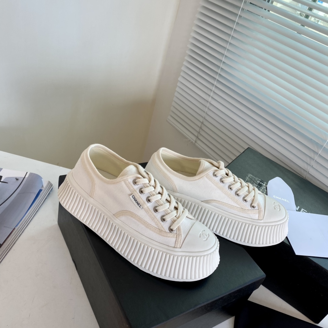 Womens shoes collection