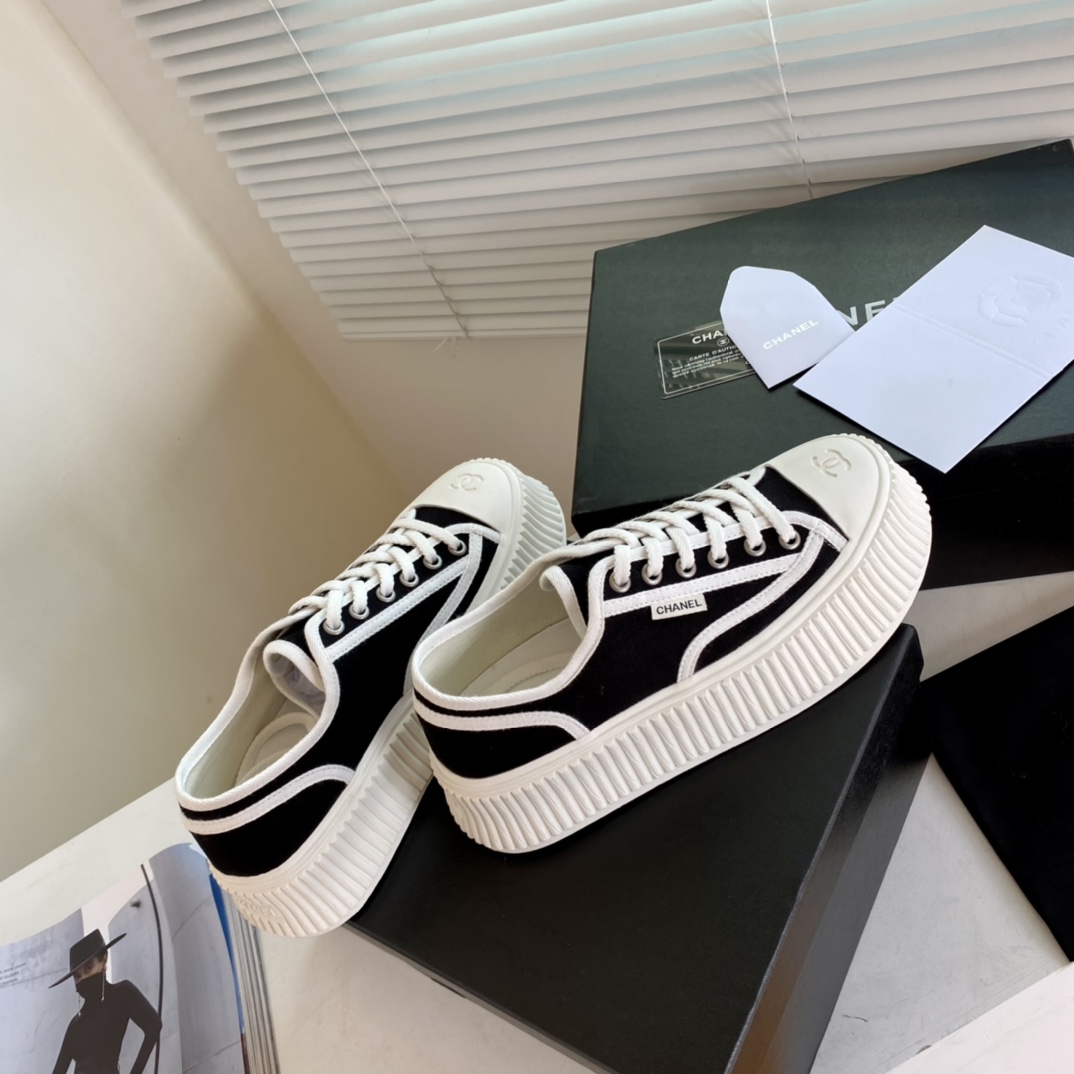 Womens shoes collection