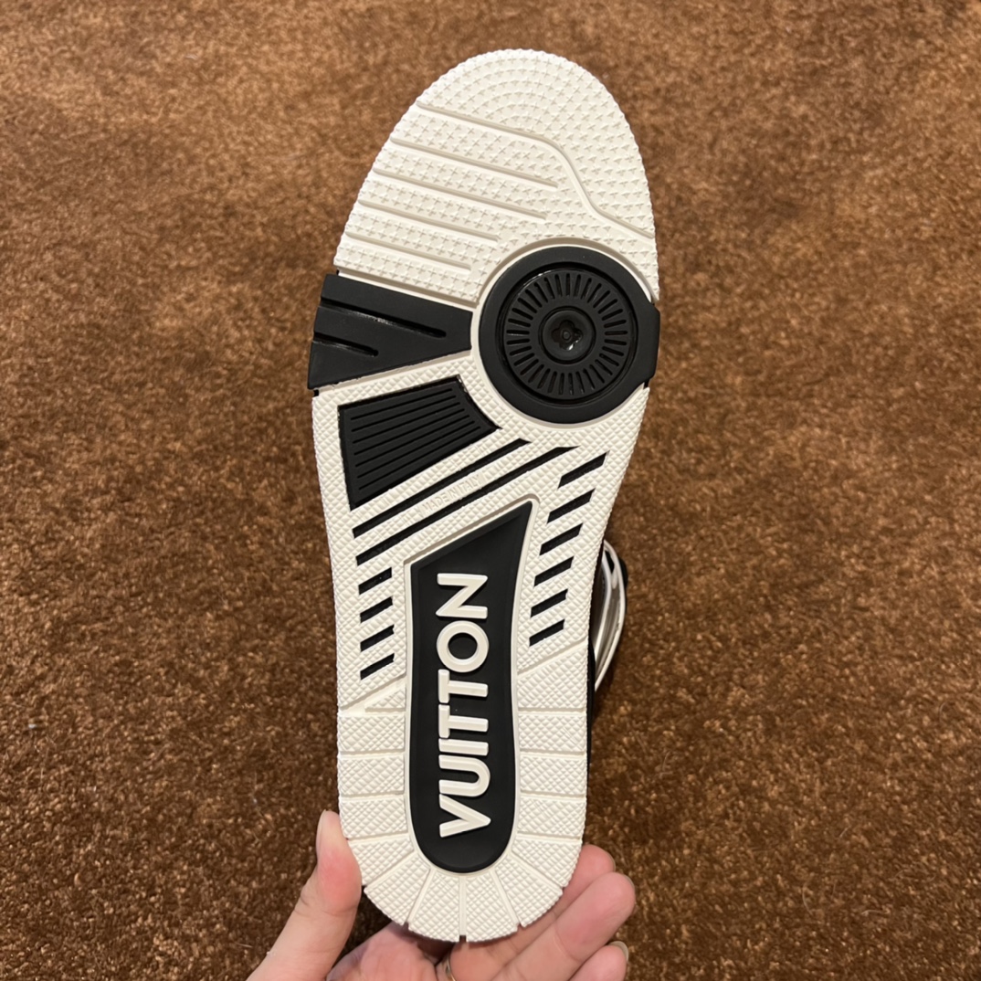 Womens shoes collection