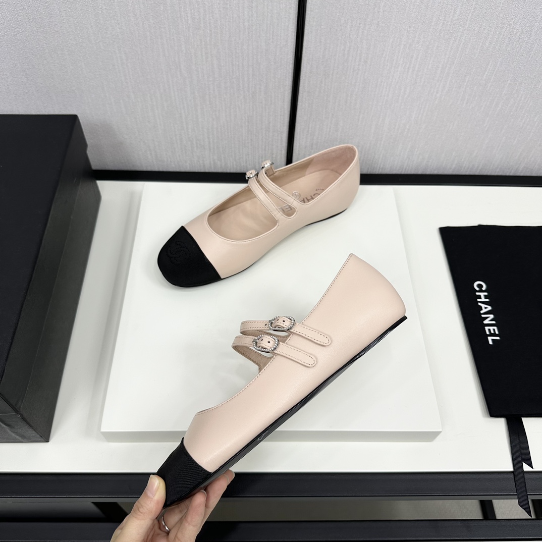 Womens shoes collection