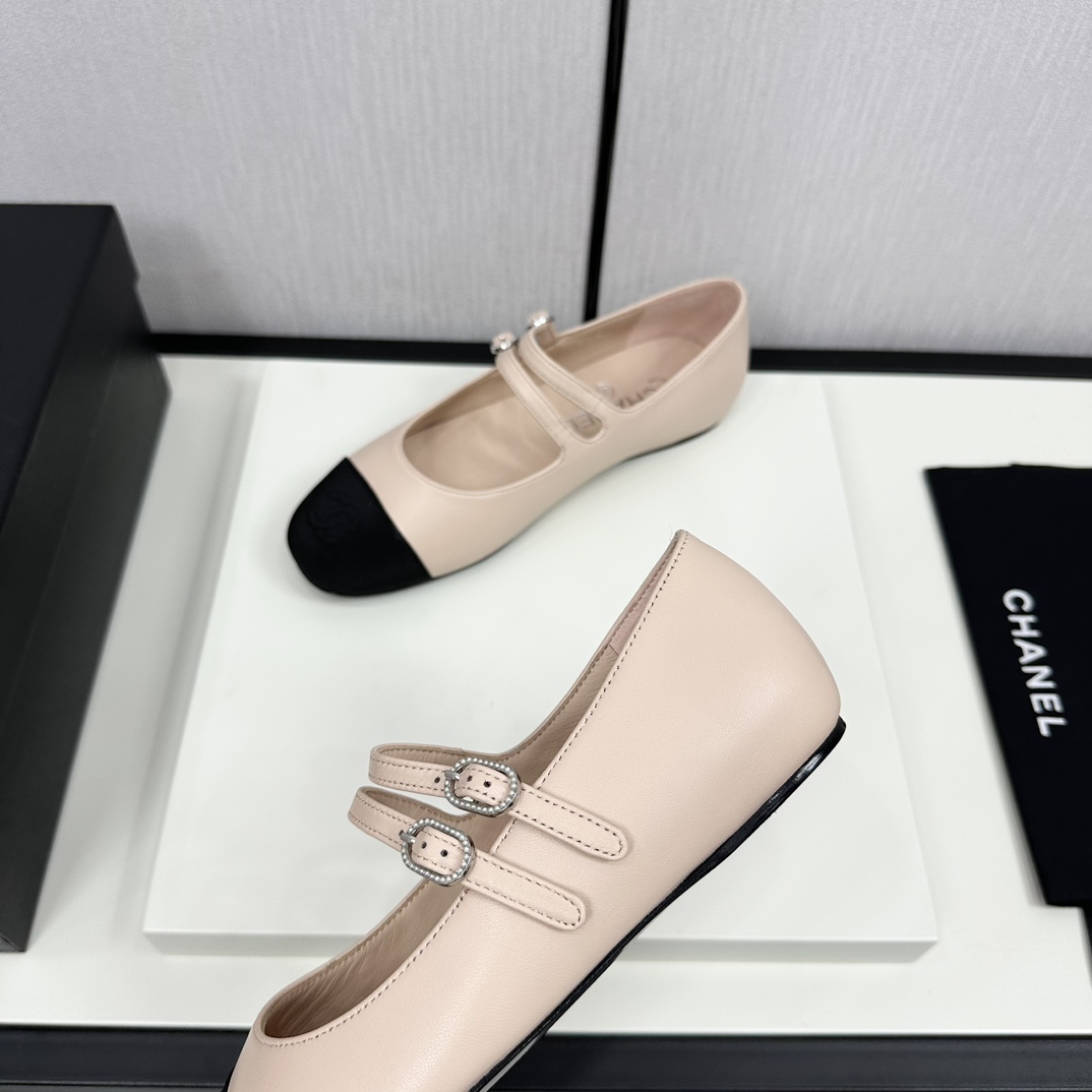 Womens shoes collection