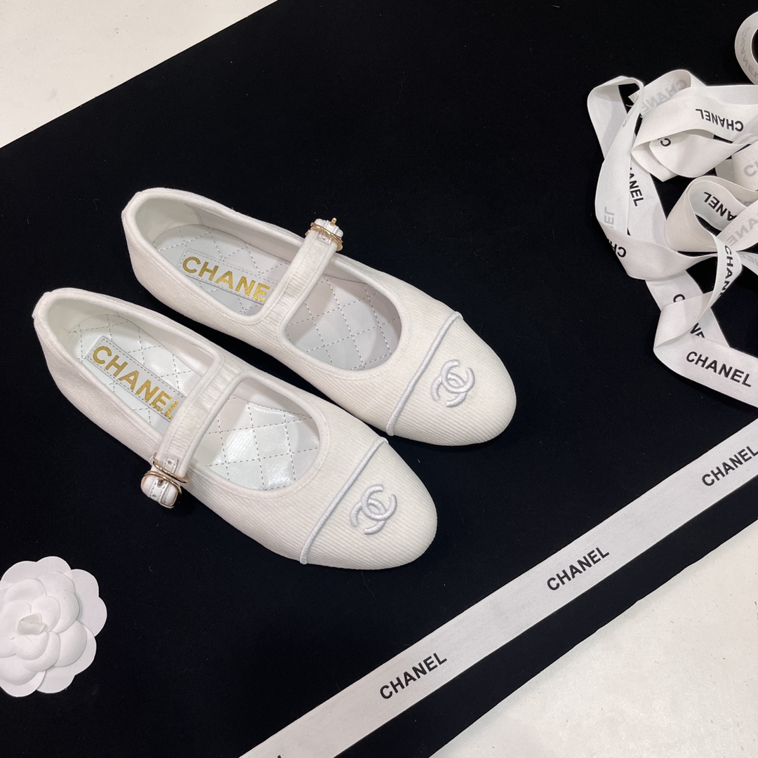 Womens shoes collection