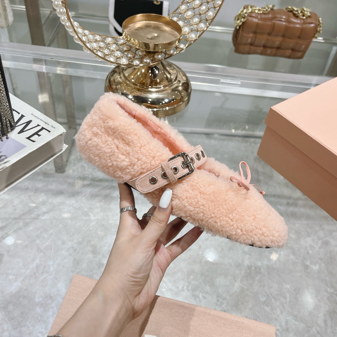 Womens shoes collection