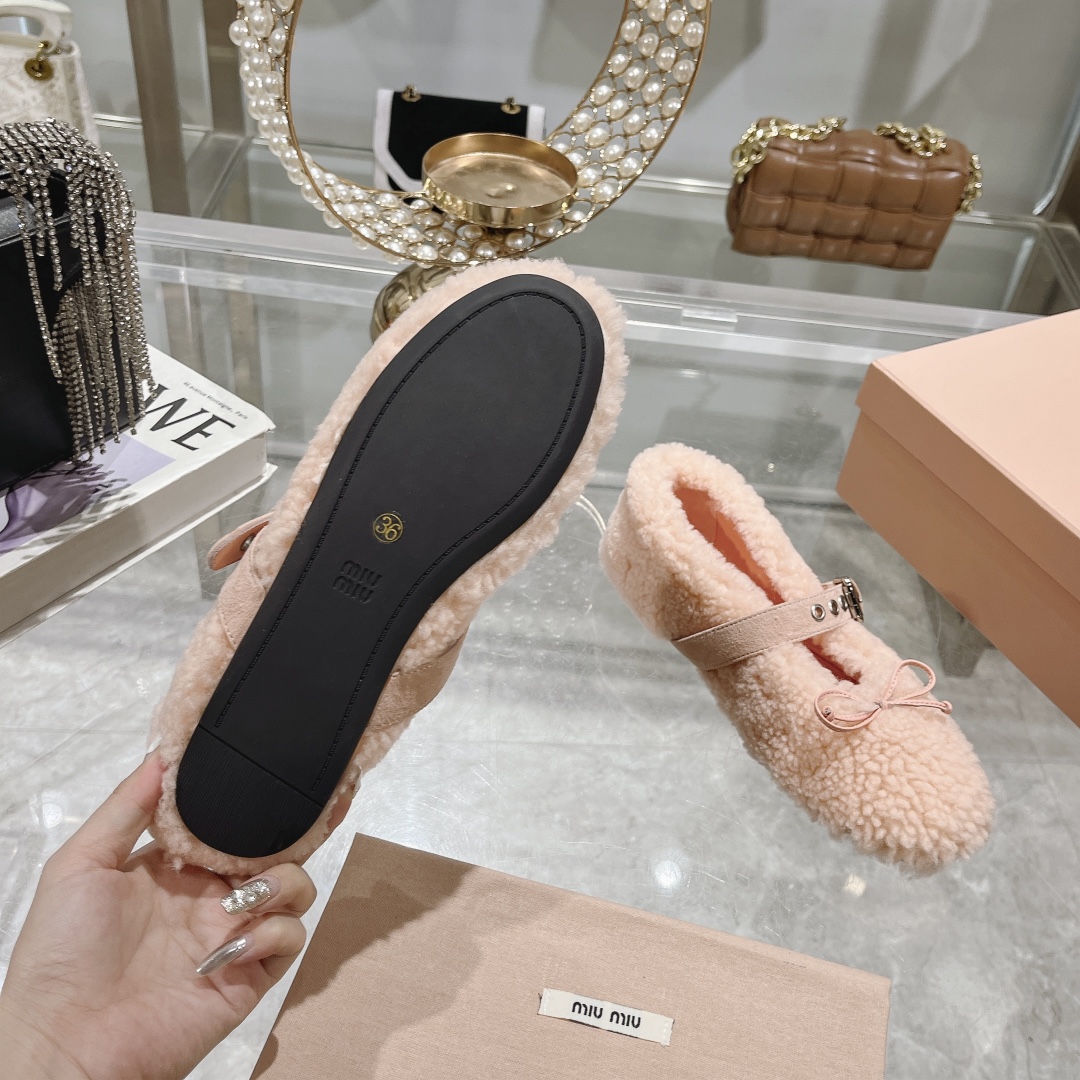 Womens shoes collection