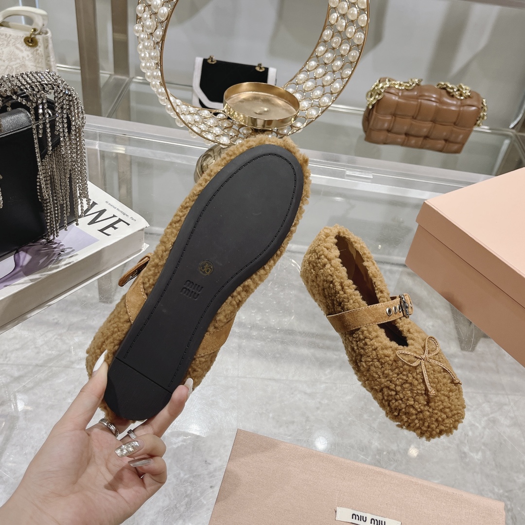 Womens shoes collection