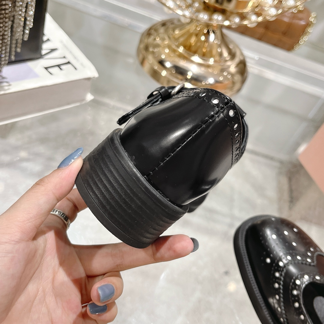 Womens shoes collection