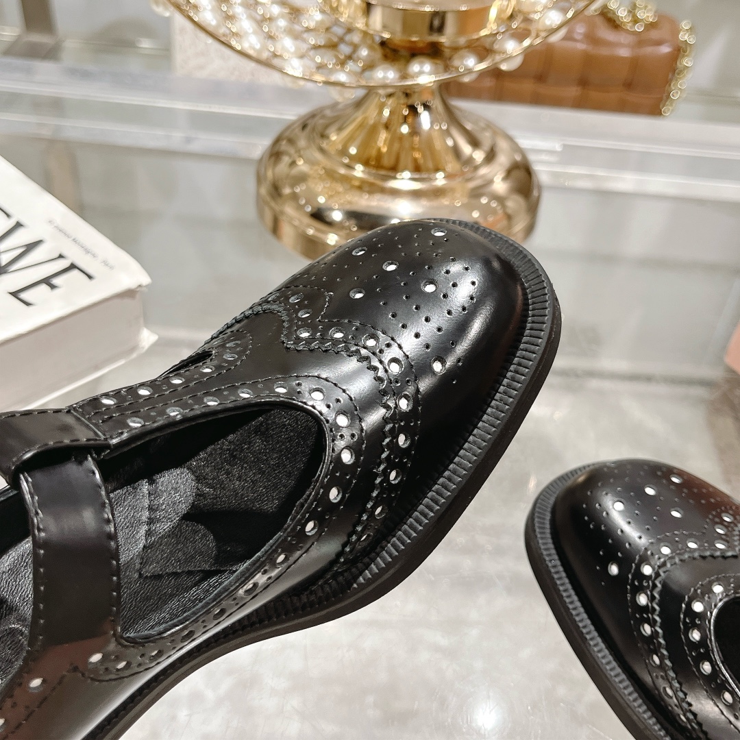 Womens shoes collection