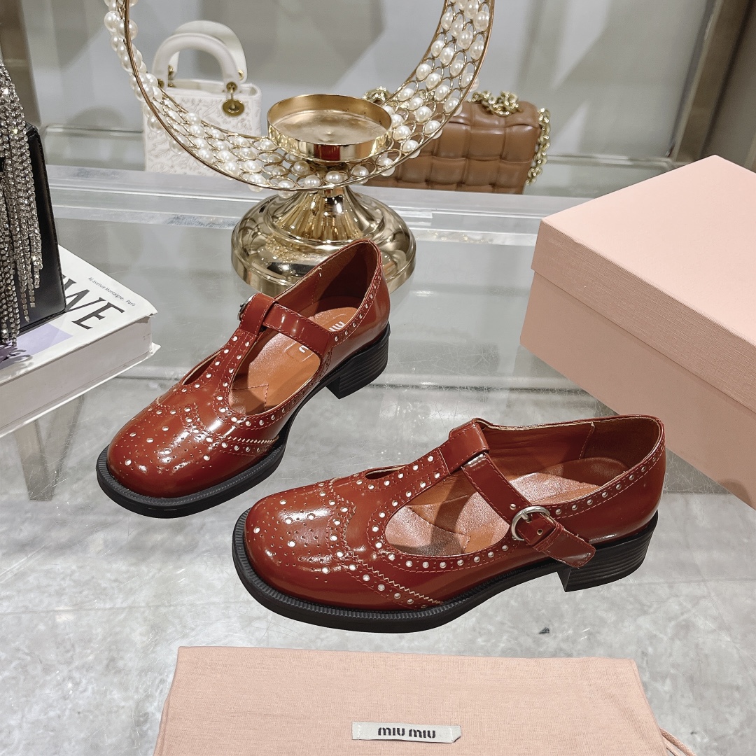 Womens shoes collection