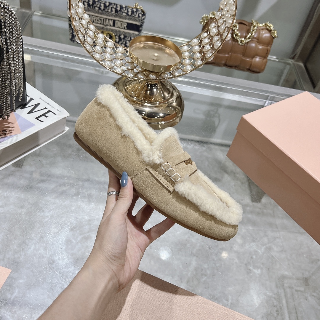 Womens shoes collection