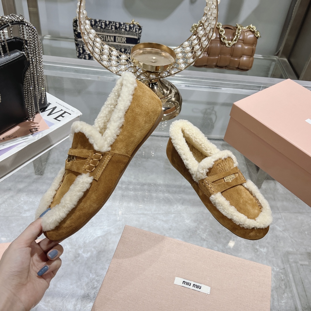 Womens shoes collection