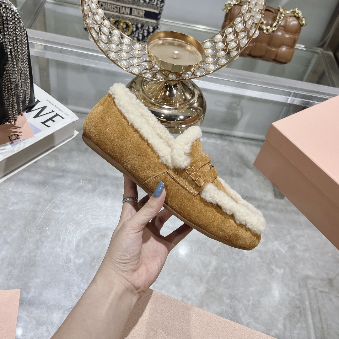 Womens shoes collection