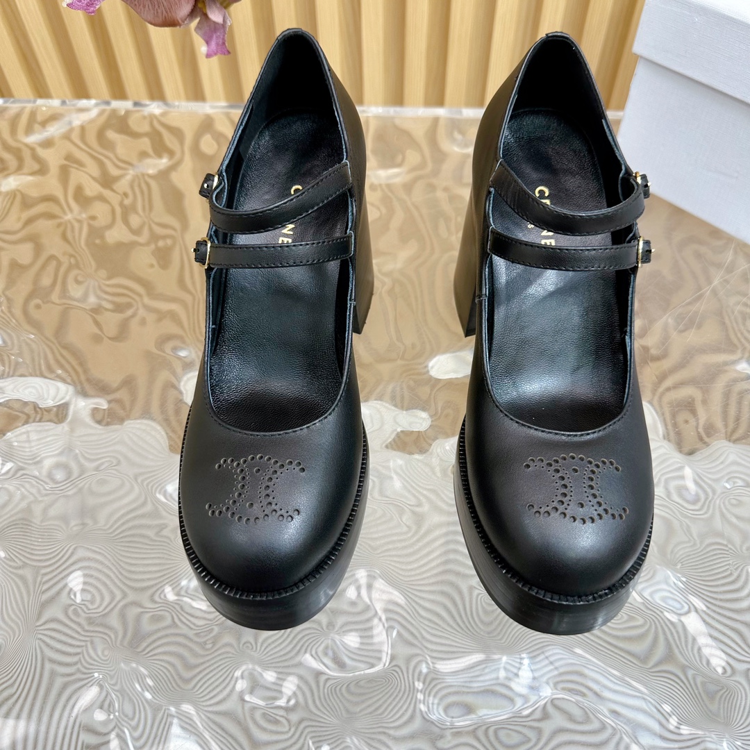 Womens shoes collection