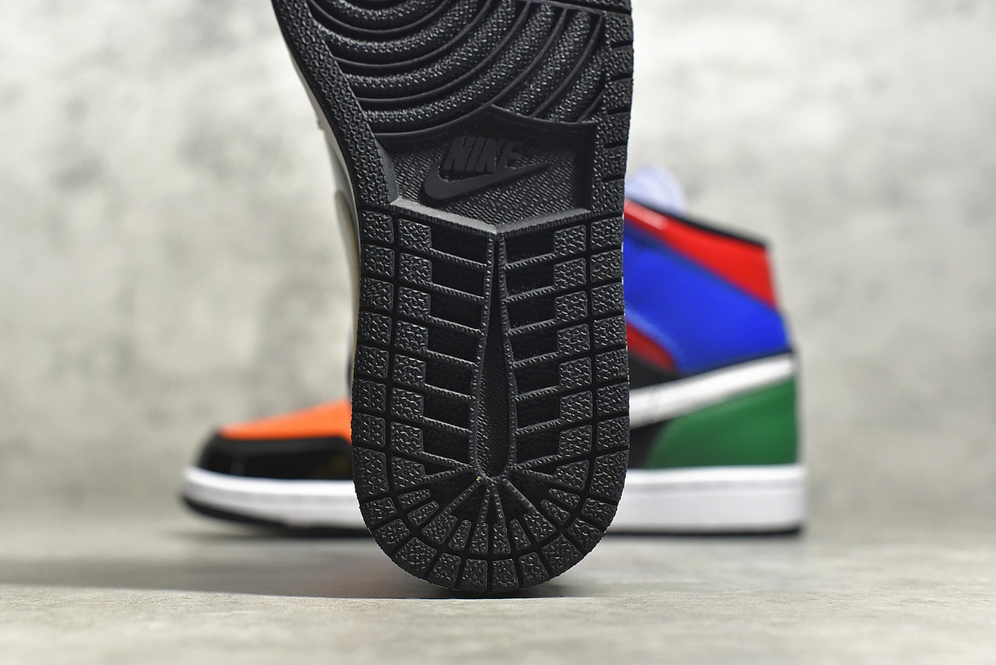 AirJordan1MidSHOES