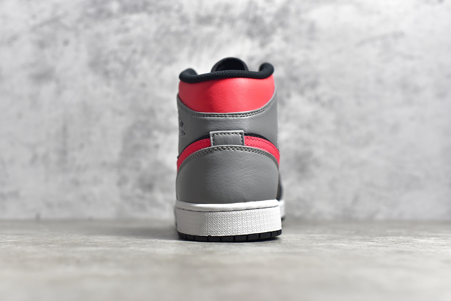 AirJordan1MidSHOES