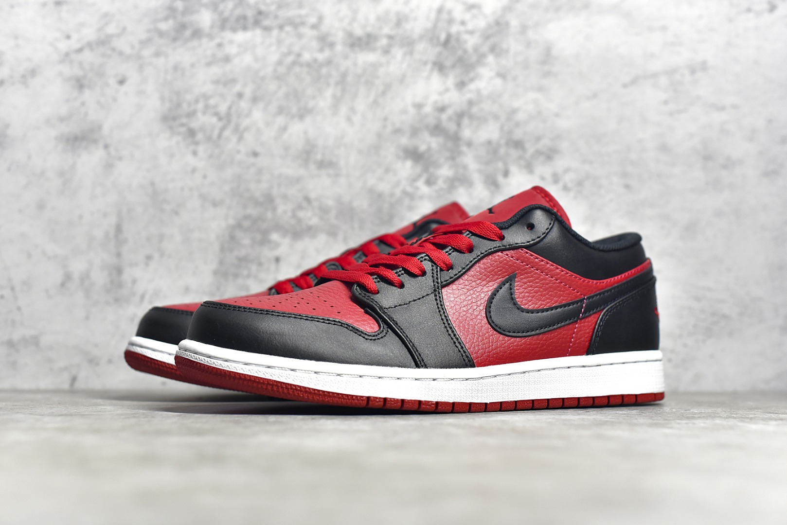 AirJordan1LowSHOES