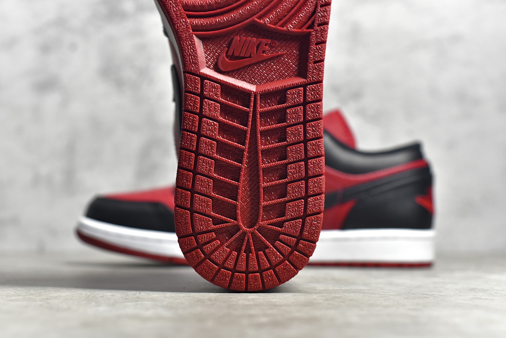 AirJordan1LowSHOES