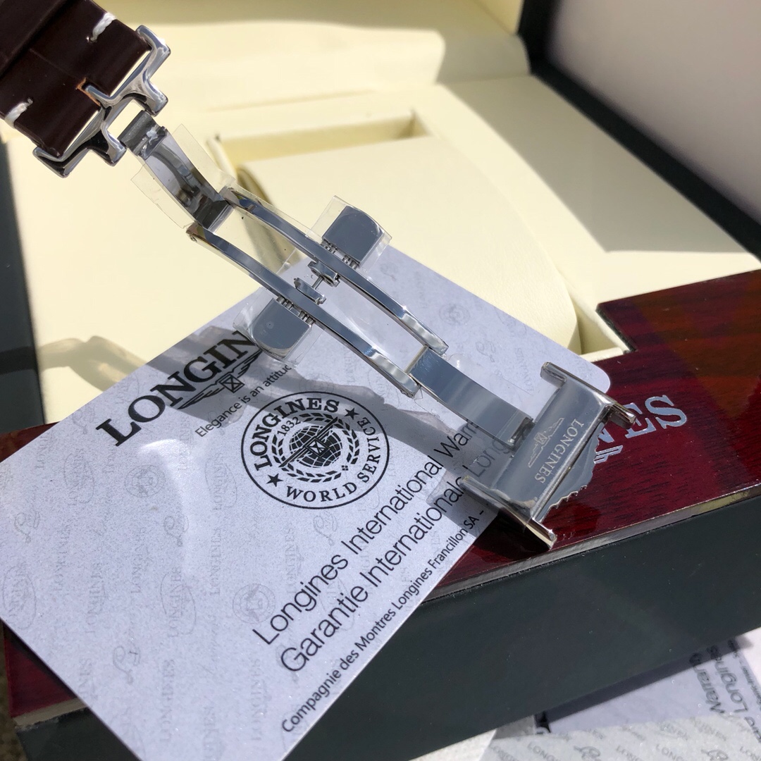 LONGINES