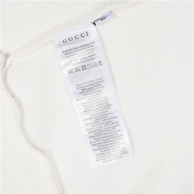 Hoodies & Sweatshirts