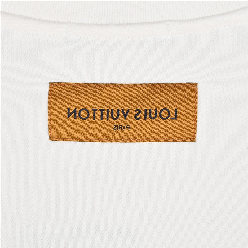 Hoodies & Sweatshirts