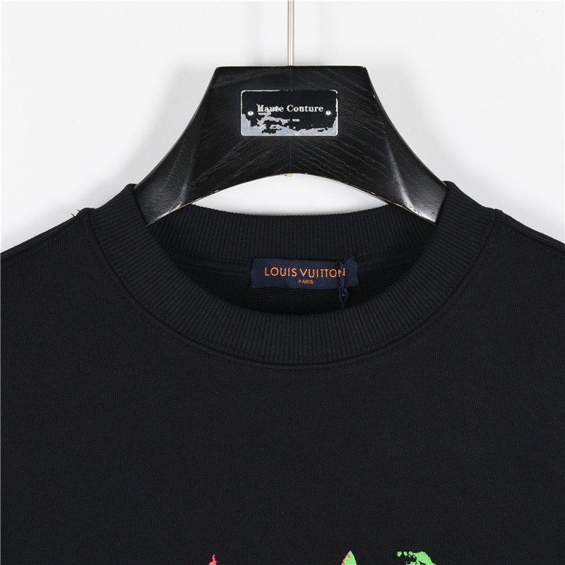 Hoodies & Sweatshirts