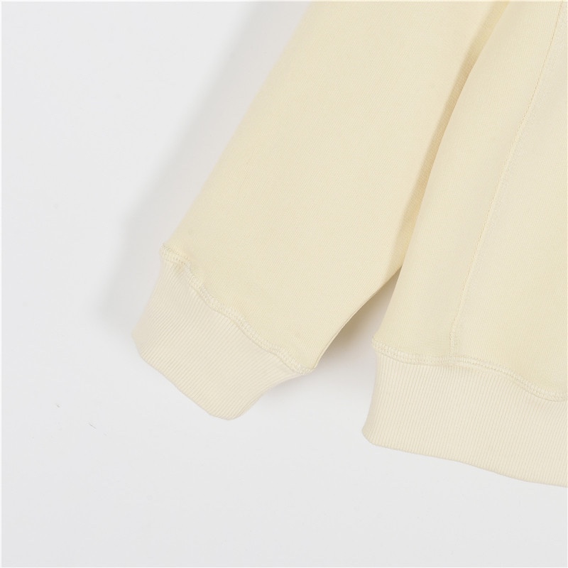 Hoodies & Sweatshirts