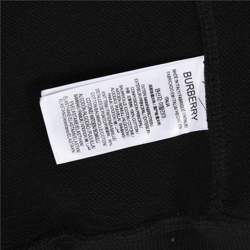 Hoodies & Sweatshirts