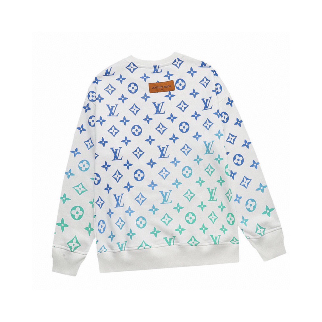 Hoodies & Sweatshirts